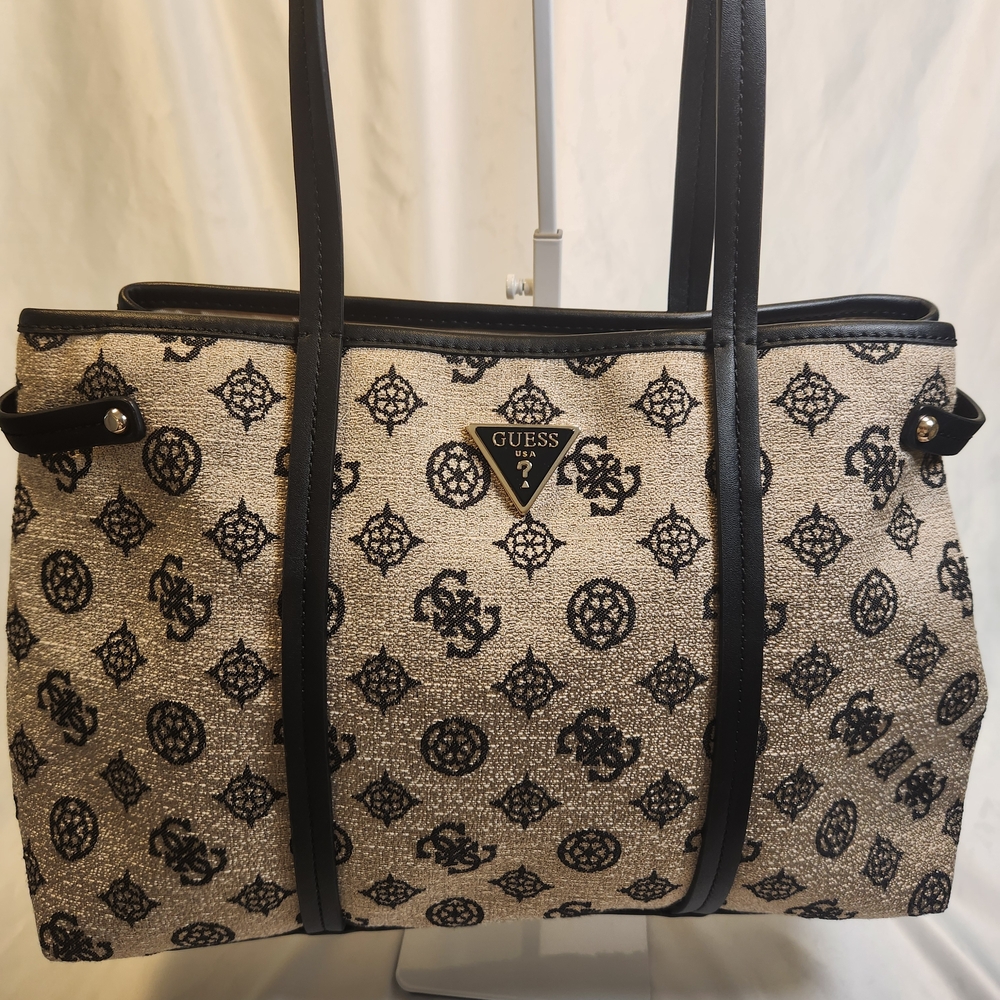 Guess Beyza Girlfriend Tote Black And Beige NWOT